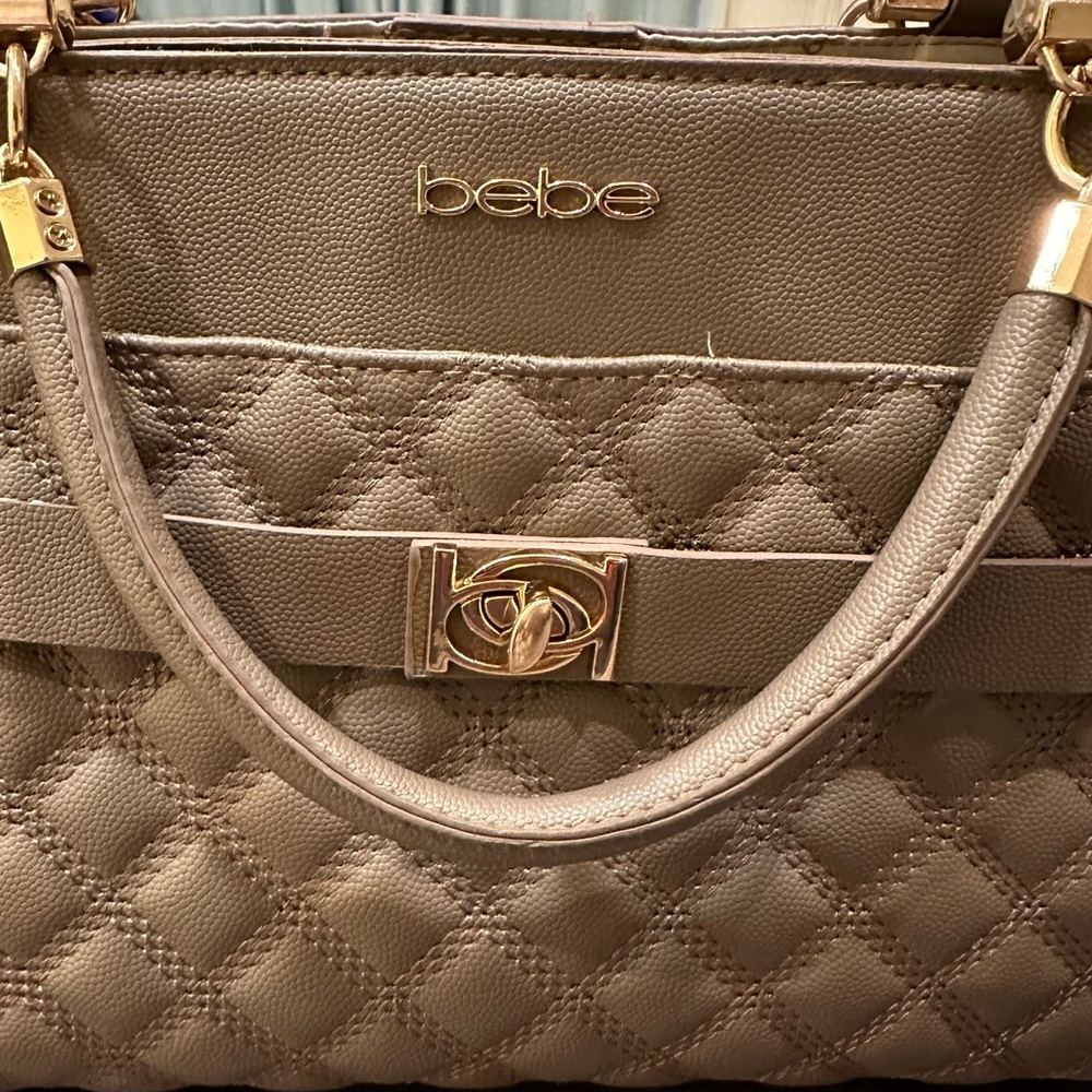 BEBE PURSE. DIAMOND QUILTED SATCHEL, FAUX LEATHER, ALMOND COLOR, GOLDTONE ACCENT